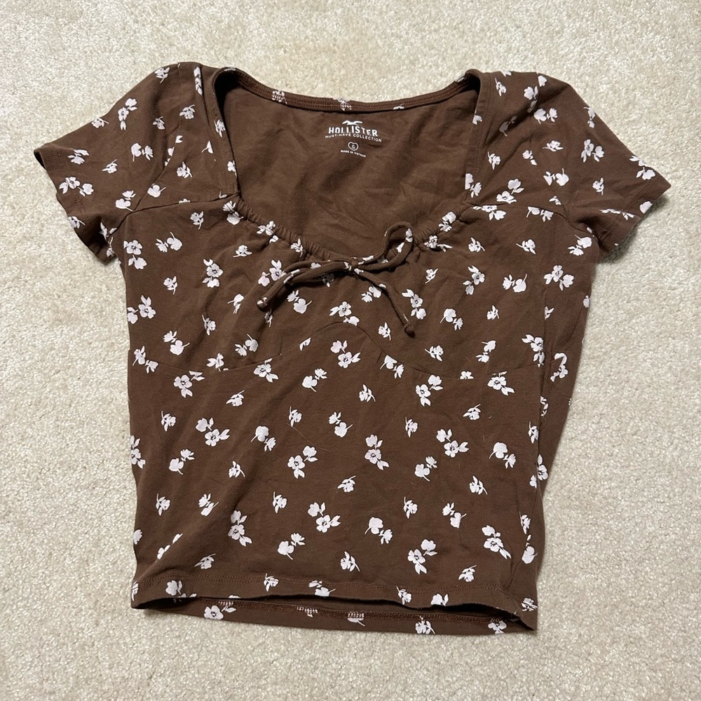 Hollister floral crop top